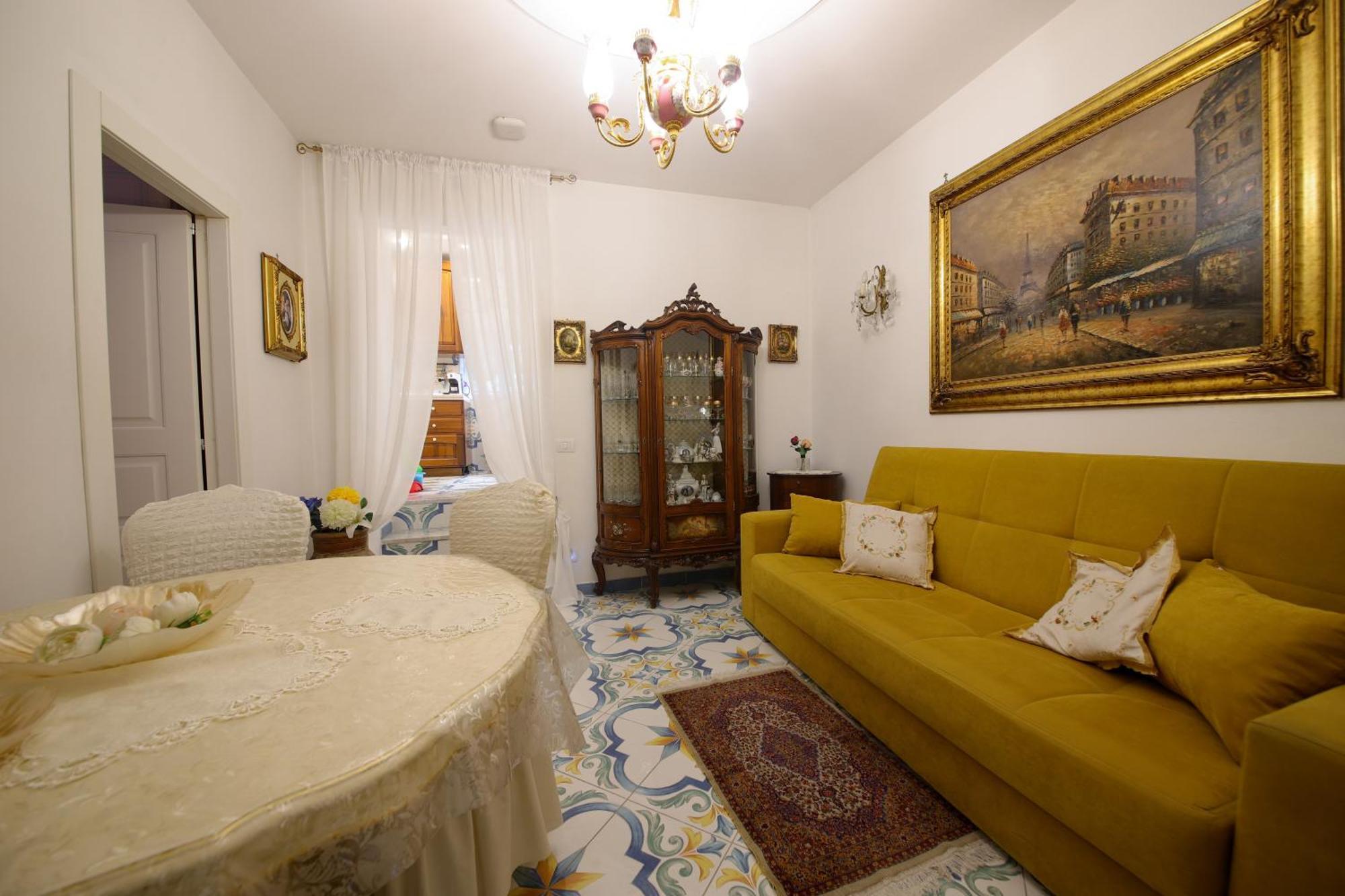 Giallo Napoletano Home Napels Buitenkant foto