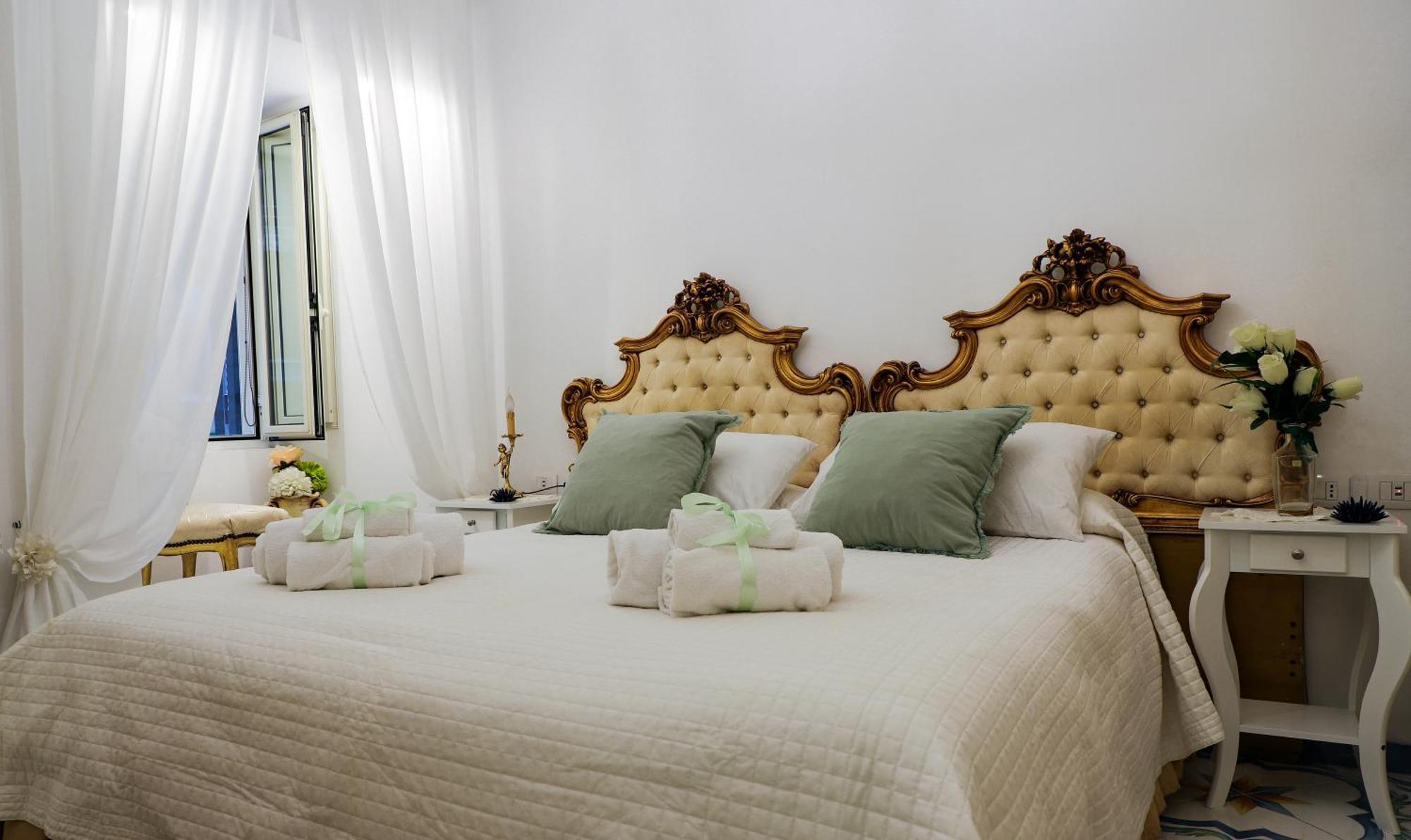 Giallo Napoletano Home Napels Buitenkant foto